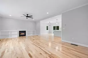 413 South St, Foxboro, MA 02035 - Photo 9