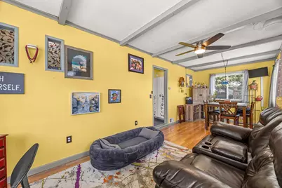 39 Wakefield St, Springfield, MA 01151 - Photo 11