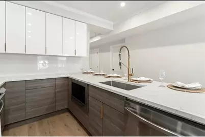 140 Pearl St #A, Somerville, MA 02145 - Photo 7