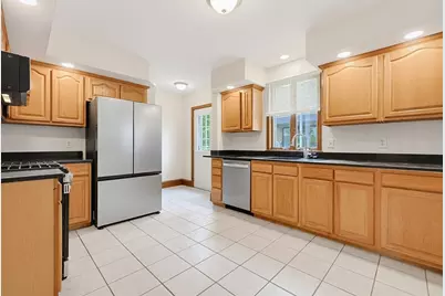 1096 Main St #3, Waltham, MA 02451 - Photo 13