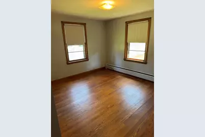 20 Pleasant St, Ludlow, MA 01056 - Photo 11