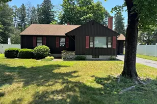 20 Pleasant St, Ludlow, MA 01056 - Photo 3