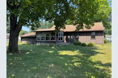 20 Pleasant St, Ludlow, MA 01056 - Photo 5