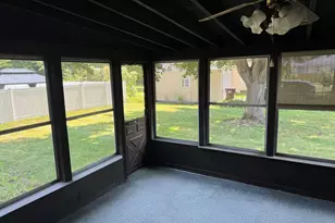 20 Pleasant St, Ludlow, MA 01056 - Photo 15