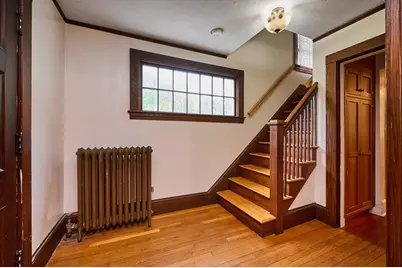 9 McClure St, Amherst, MA 01002 - Photo 5