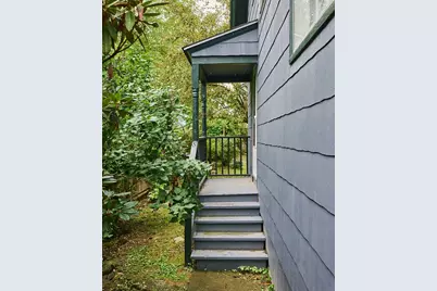 9 McClure St, Amherst, MA 01002 - Photo 27