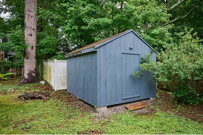 9 McClure St, Amherst, MA 01002 - Photo 29