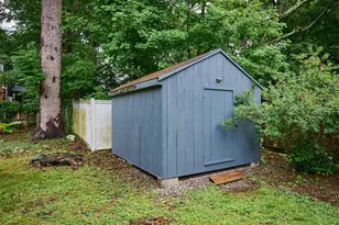 9 McClure St, Amherst, MA 01002 - Photo 29