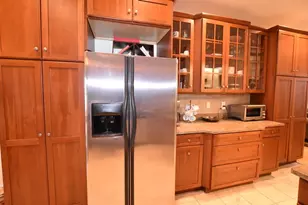 63 Otis St, Cambridge, MA 02141 - Photo 3
