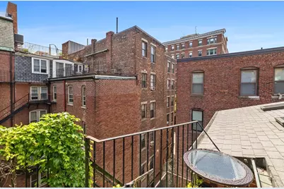 53 Hancock St #9, Boston, MA 02114 - Photo 15
