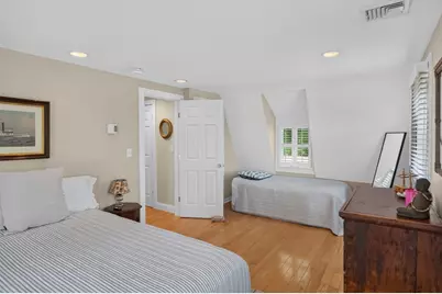 51 Davis St, Tisbury, MA 02568 - Photo 19