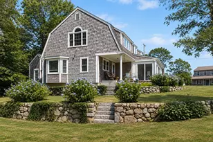 51 Davis St, Tisbury, MA 02568 - Photo 3
