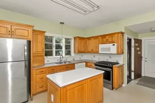 31 Trinity Terrace, Springfield, MA 01108 - Photo 11