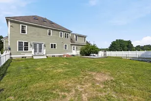 40 Elmwood St, Salisbury, MA 01952 - Photo 3