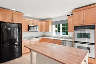 40 Elmwood St, Salisbury, MA 01952 - Photo 13