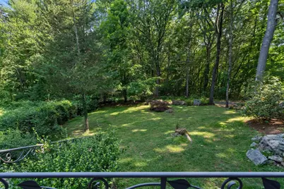 7 Hilltop Ln, Framingham, MA 01701 - Photo 9