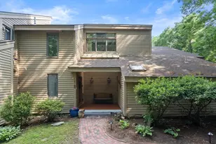 7 Hilltop Ln, Framingham, MA 01701 - Photo 7