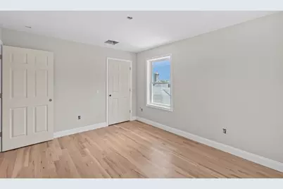 37 Murray St, Providence, RI 02909 - Photo 13