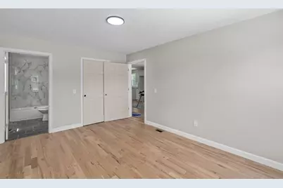 37 Murray St, Providence, RI 02909 - Photo 17