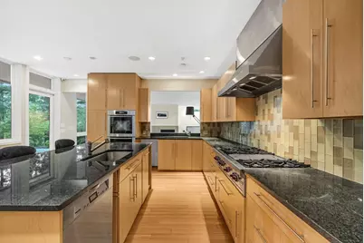 28 Kesseler Way, Newton, MA 02467 - Photo 5