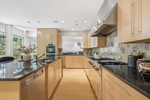 28 Kesseler Way, Newton, MA 02467 - Photo 13