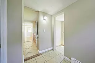 14 Putnam Rd, Revere, MA 02151 - Photo 11