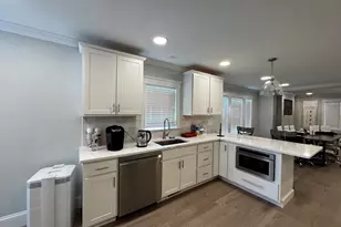 33 Hamilton St, Medford, MA 02155 - Photo 7