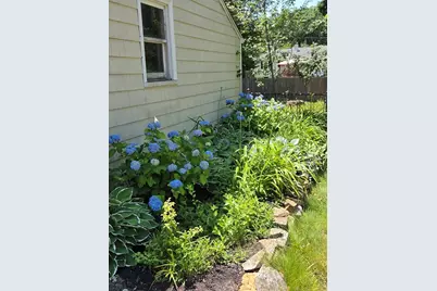 58 Johnson St, North Attleboro, MA 02760 - Photo 9