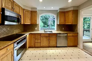 9 Brooks Rd, Sudbury, MA 01776 - Photo 11