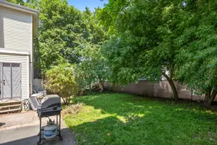 20 Newbury St, Somerville, MA 02144 - Photo 11