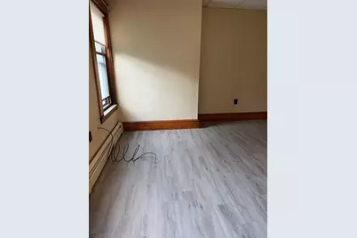 16 Holt St #B, Fitchburg, MA 01420 - Photo 7