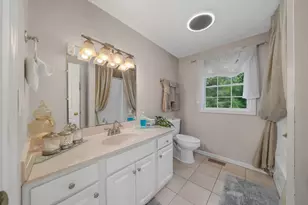 257 Howe St, Methuen, MA 01844 - Photo 23