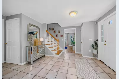 257 Howe St, Methuen, MA 01844 - Photo 7