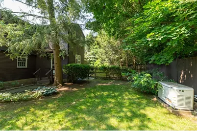 49 Walnut Rd, Hamilton, MA 01982 - Photo 7
