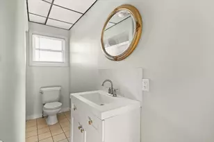 1553 Rodman St, Fall River, MA 02721 - Photo 9