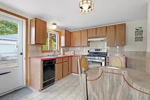 17 Swift Ave, Wareham, MA 02571 - Photo 7