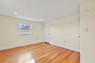 72 Cambridge Rd, Woburn, MA 01801 - Photo 23