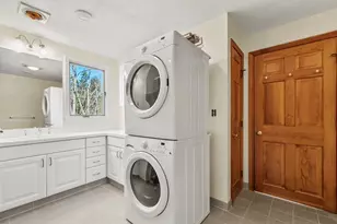 72 Cambridge Rd, Woburn, MA 01801 - Photo 17
