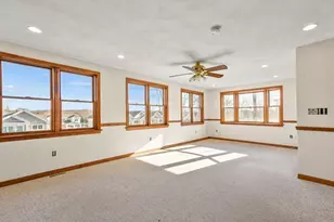72 Cambridge Rd, Woburn, MA 01801 - Photo 9