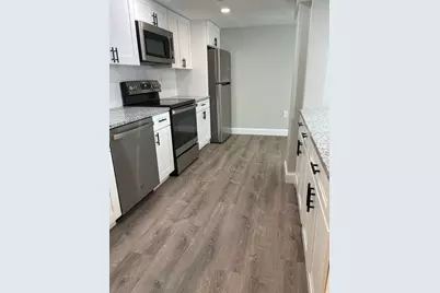 33 Jackson Ave #1R, Everett, MA 02149 - Photo 3