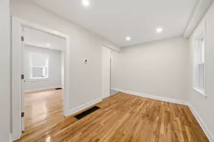 11 Mt Pleasant St, Waltham, MA 02452 - Photo 11