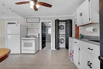 10 Barnes Street, Wareham, MA 02571 - Photo 5