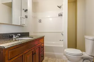 833 Grinnell St, Fall River, MA 02721 - Photo 9