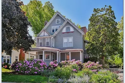 87 Sewall #5, Brookline, MA 02446 - Photo 1