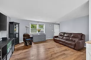 2 Bryant St, Freetown, MA 02702 - Photo 11