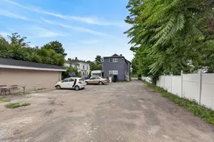 243 Central St, Springfield, MA 01105 - Photo 37