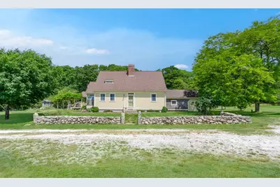 442 Horseneck Rd, Westport, MA 02790 - Photo 3