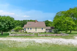442 Horseneck Rd, Westport, MA 02790 - Photo 3