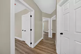 106 S 7th St, New Bedford, MA 02740 - Photo 13