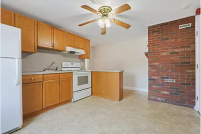 15 Frank St #1, Dracut, MA 01826 - Photo 5